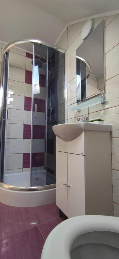 Calypso Rooms Făgăraş エクステリア 写真