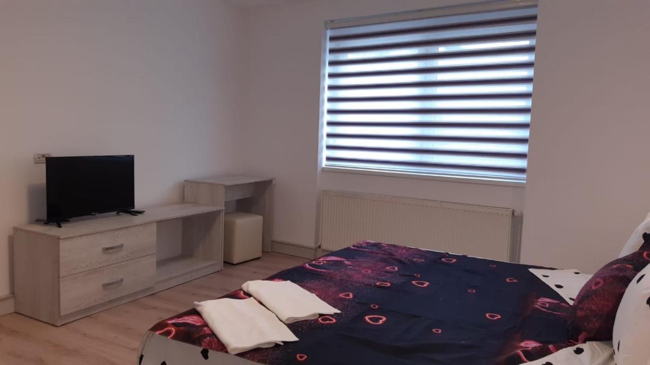 Calypso Rooms Făgăraş エクステリア 写真